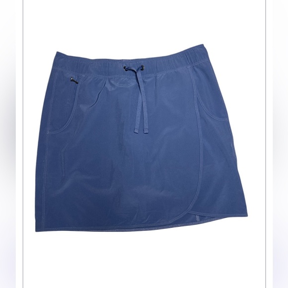 Patagonia Blue Skort - Size S - Perfect for Summer Adventures! - Picture 3 of 9